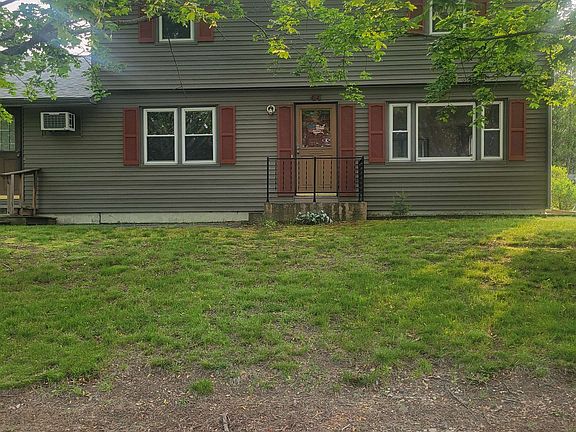 3rd image of 44 Sherwood Meadows