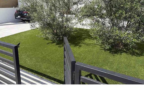 3rd image of 10619 Felton Ave