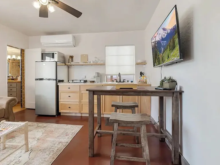 Living room and kitchen ll