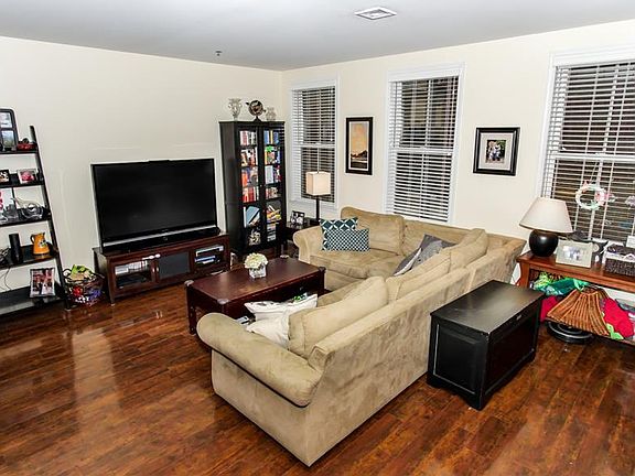 5th image of 133 N Bread St Unit 1K