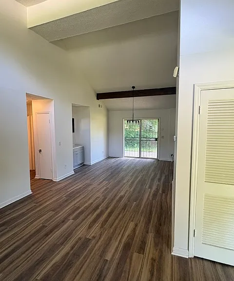 4610 Greenbriar Trl SW — Photo 20