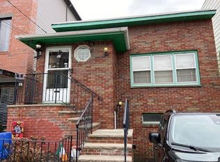 97 Irving St, Jersey City, NJ 07307