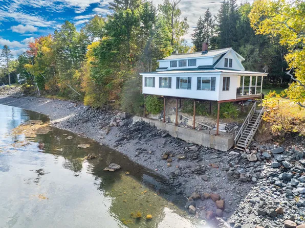 10 Dochet Lane, Robbinston, ME 04671