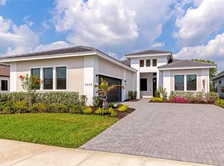 4968 Surfside Cir, Lakewood Ranch, FL 34211