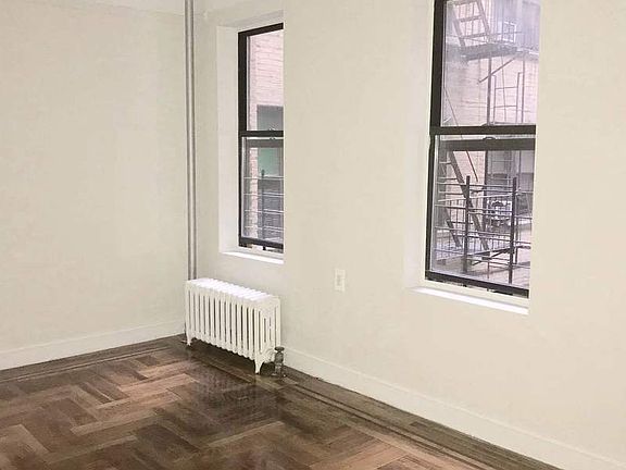 4th image of 1404 Noble Ave APT 2B