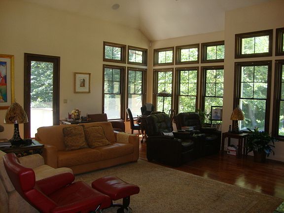 5th image of 1481 Westview Dr