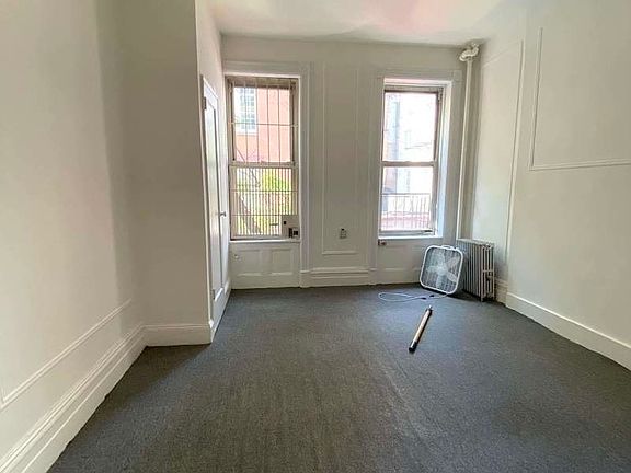 2nd image of 304 E 83rd St #2D2