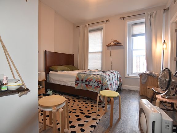 2nd image of 1458 Fulton St APT 2