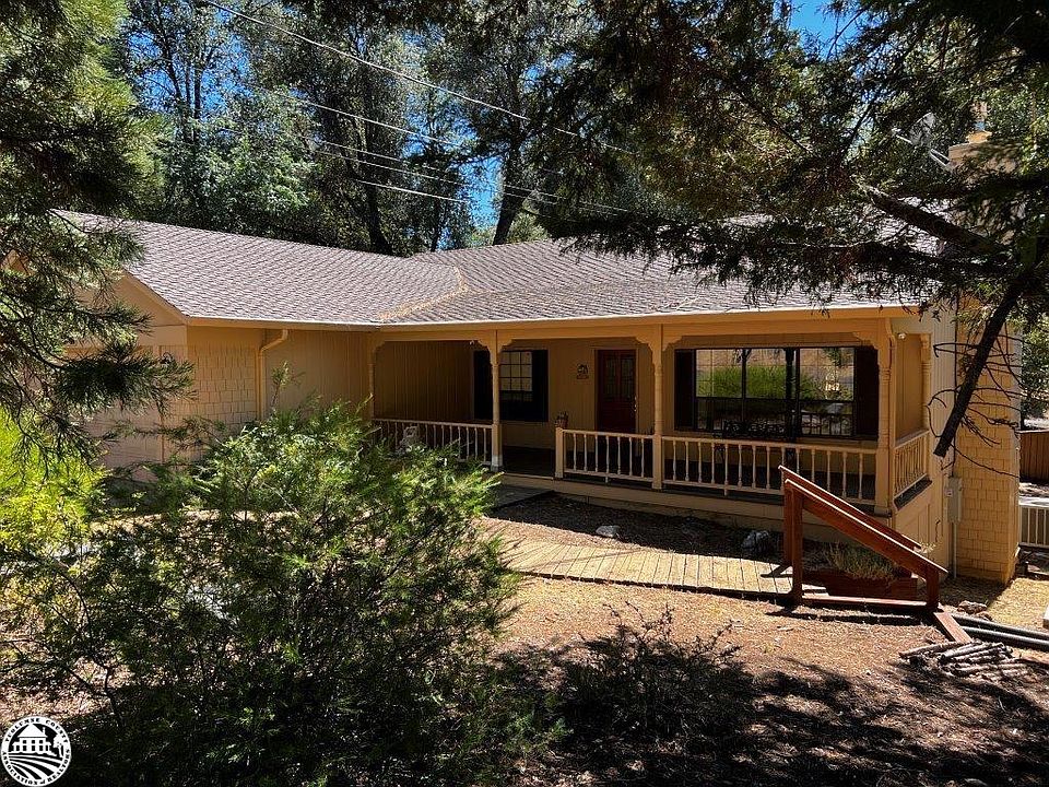 1st image of 12746 Cresthaven Dr Unit 4