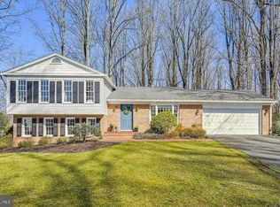 1200 Wiesman Ct, Great Falls, VA 22066