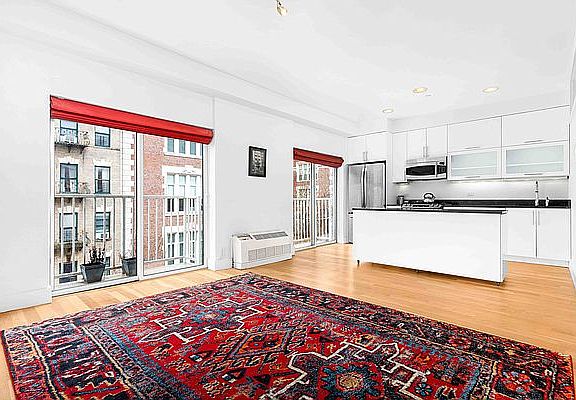 3rd image of 221 W 148th St #5A