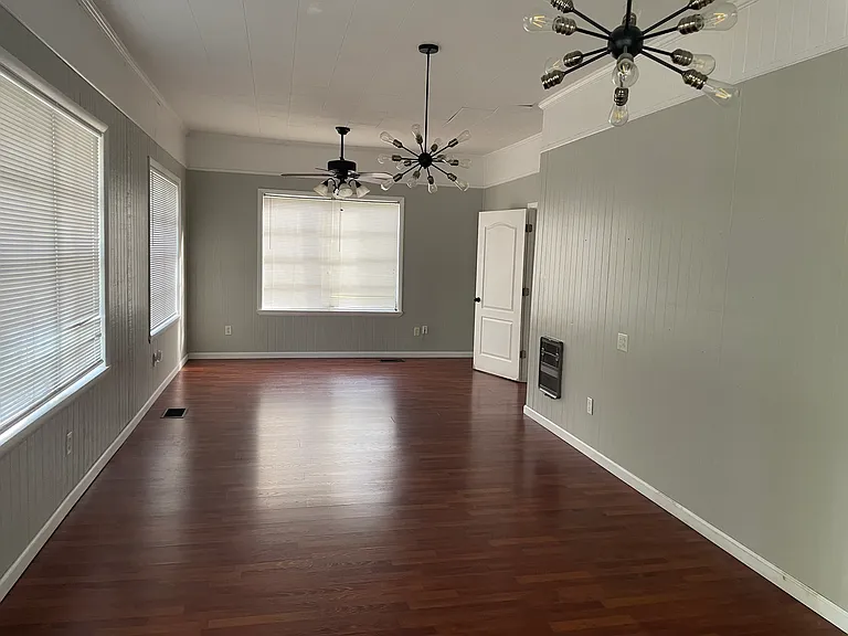 213 N Church St #213 — Photo 4