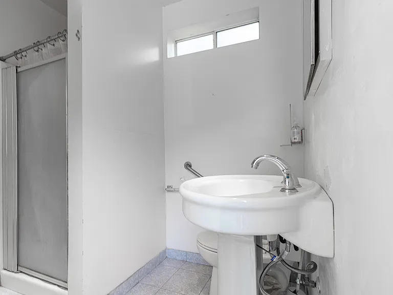 3319 Haven Way — Photo 22