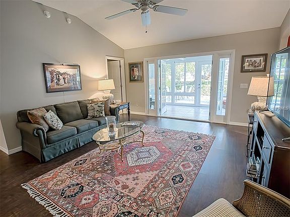 3rd image of 17033 SE 76th Creekside Cir