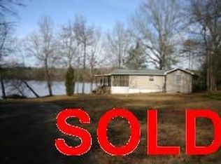 79 Point Ln, Ridgeway, SC 29130