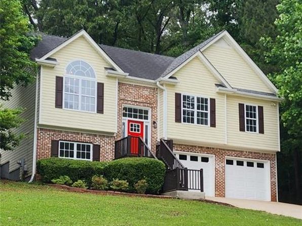 136 Walkers Pond Dr, Villa Rica, GA 30180