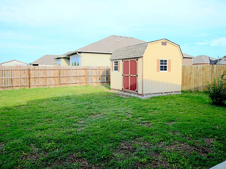 5917 Worthing Dr — Photo 33