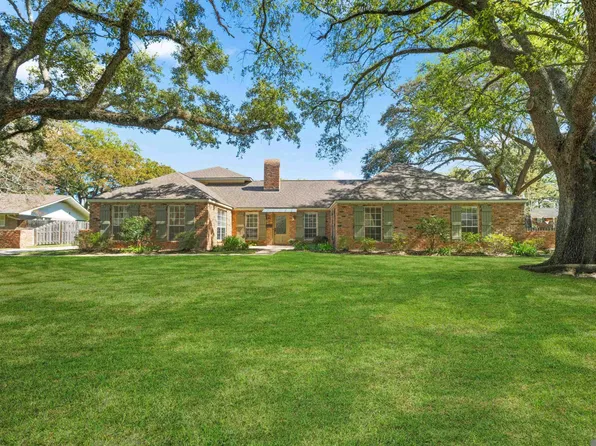 5921 Forsythia Ave, Baton Rouge, LA 70808