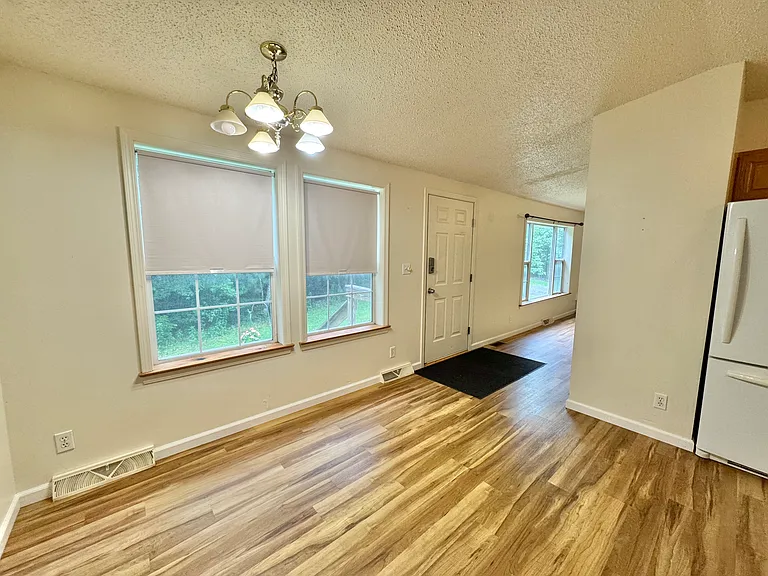 174 Airport Rd — Photo 4