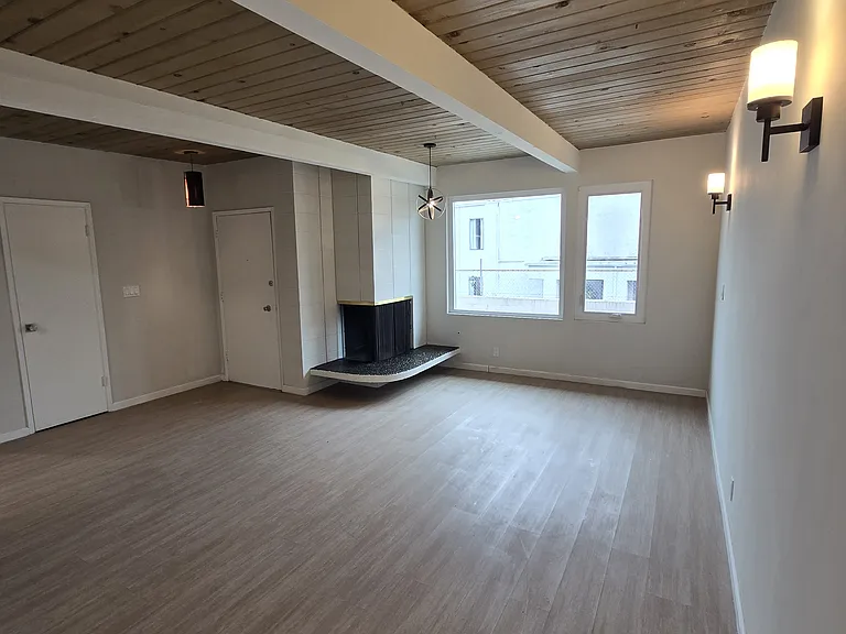2688 Lake Ave #2690 — Photo 8