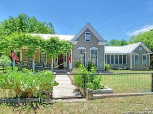 521 High St, Comfort, TX 78013