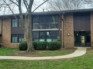 22968 Maple Ridge Rd UNIT 203, North Olmsted, OH 44070