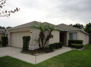 521 Scarlet Maple Ct, Plant City, FL 33563