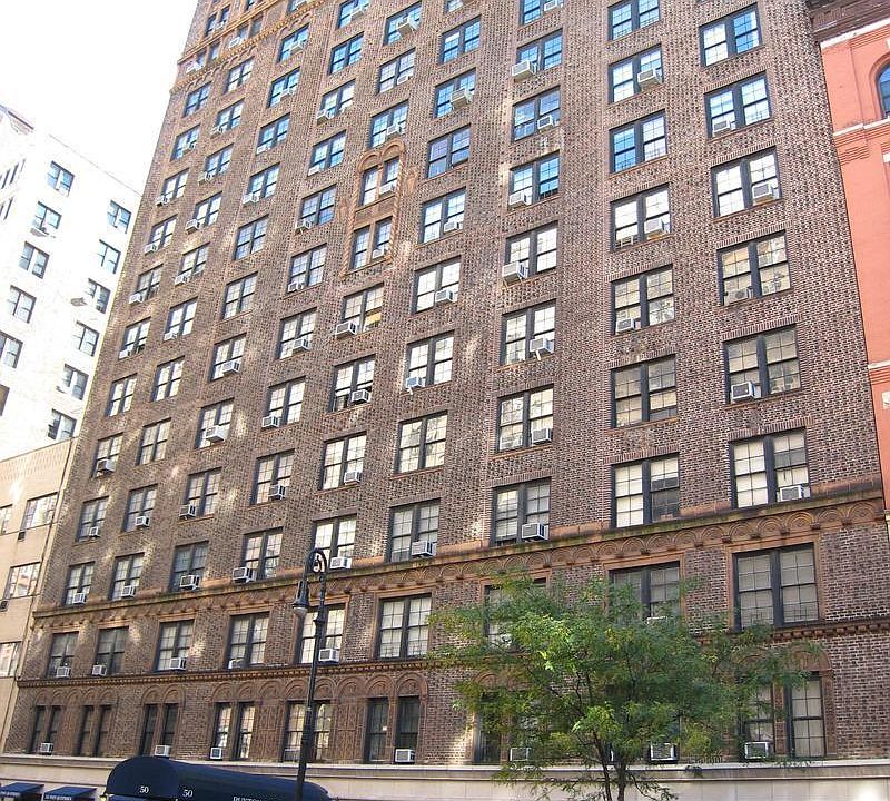 1st image of 50 W 72nd St APT 403