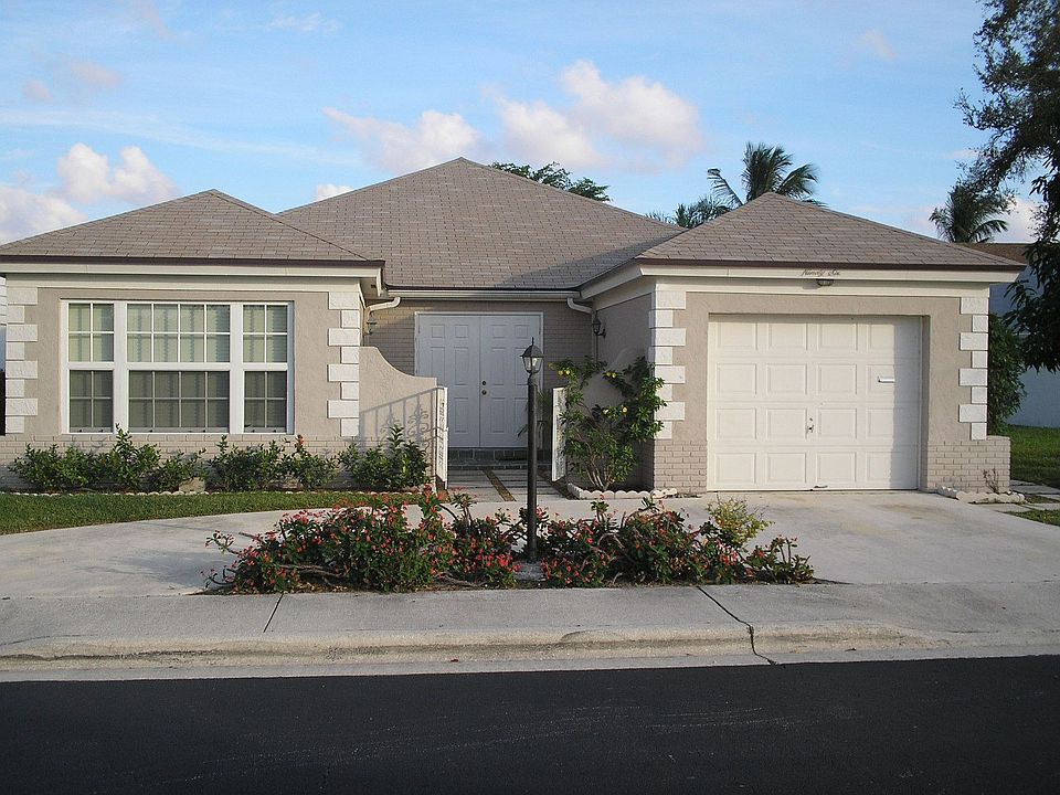 Front and Courtyard Entrance