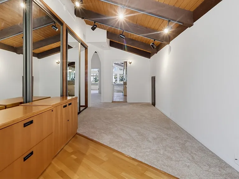 3488 Barhite St — Photo 25