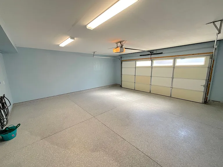 7227 Berrybrook Ln — Photo 36