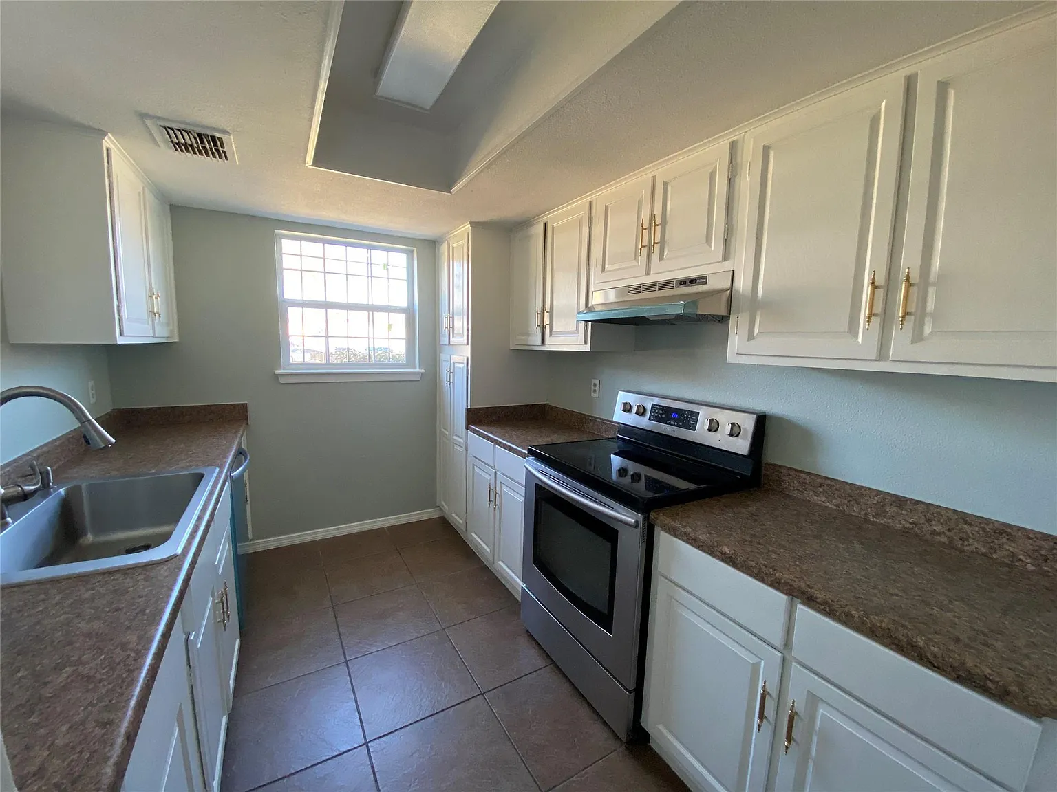 2 bed, 2.5 bath, 1088 sqft, $1,400 — Photo 4