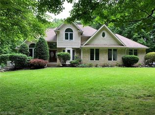 8585 Mentor Rd, Chardon, OH 44024