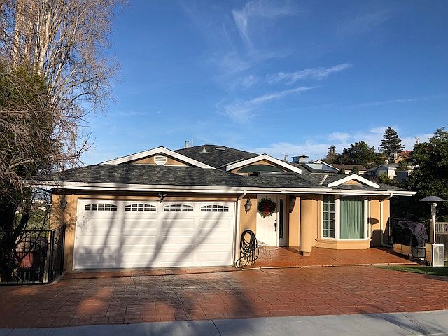 2nd image of 1518 La Mesa Dr