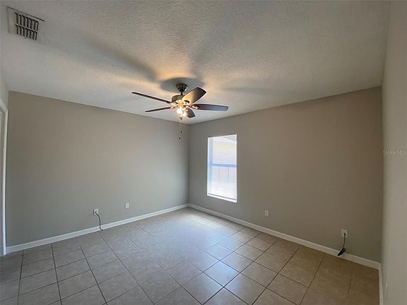 2nd image of 325 Sherborne Ln