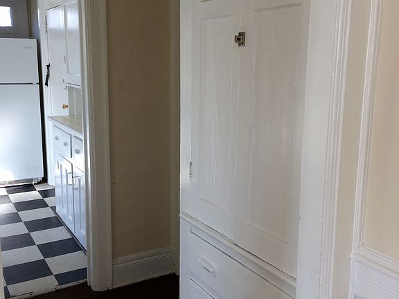 5th image of 1020 Elmwood Ave #3