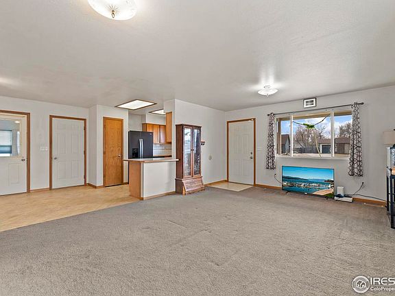 5th image of 4219 10th St SW