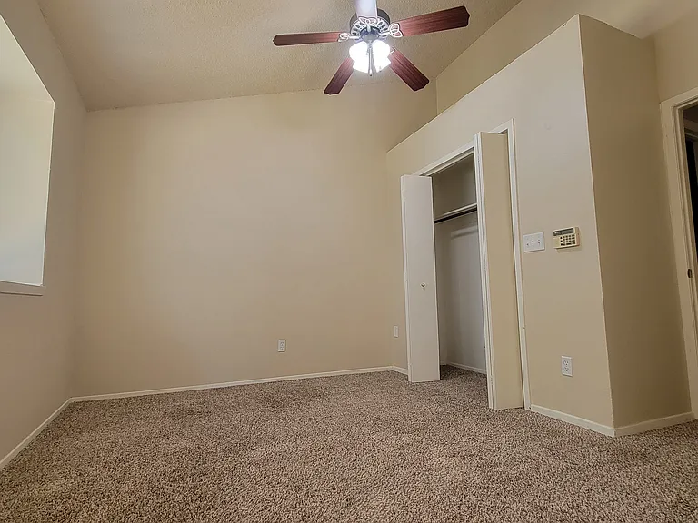 3217 Cliffview Dr — Photo 16