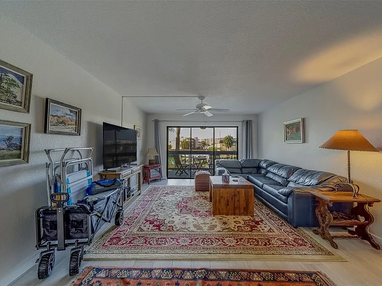 11650 Capri Cir S #105 — Photo 16