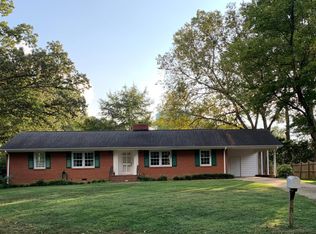 222 Briarcliff Ln, Cary, NC 27511