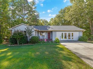 104 Fairway Ln, Westminster, SC 29693
