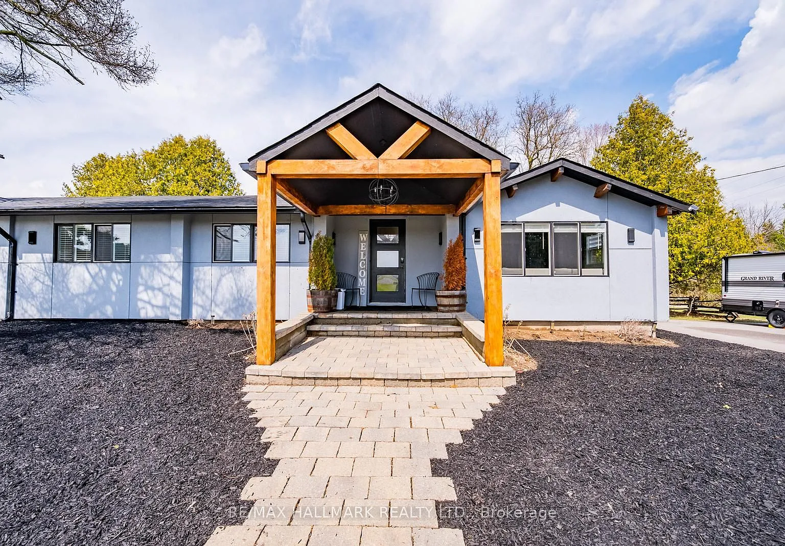 3 bed, $3,600 — Photo 1