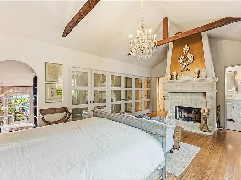 260 High Dr — Photo 15