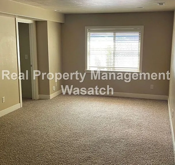 715 E Harrison Ave — Photo 7