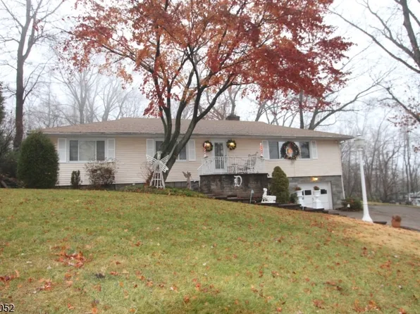 111 Sunrise Dr, Hawthorne Boro, NJ 07506