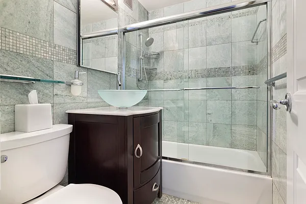 Sold by Douglas Elliman | media 18