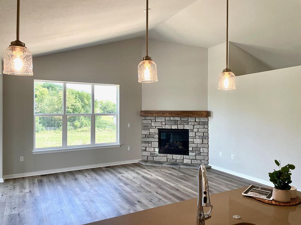 W255S5377 Primrose LANE, Waukesha, WI 53189 MLS 1878108 Zillow