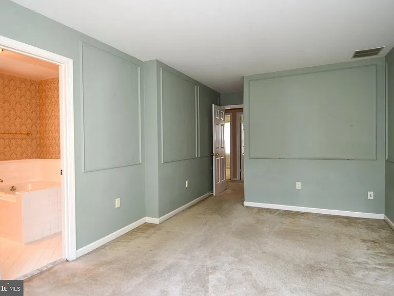 16853 Capon Tree Ln — Photo 19