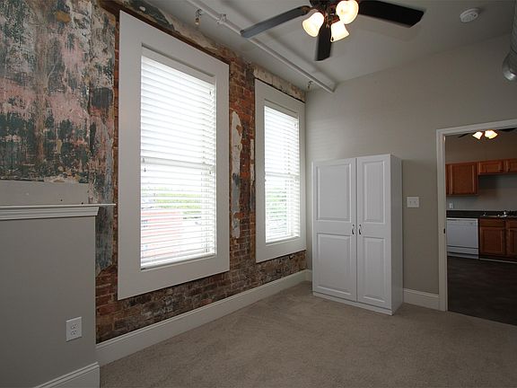 4th image of 249 Magnolia St APT 306