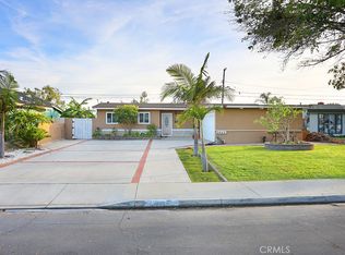 9802 Chanticleer Rd, Anaheim, CA 92804